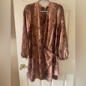 Drew snakeskin dress • Women’s Large